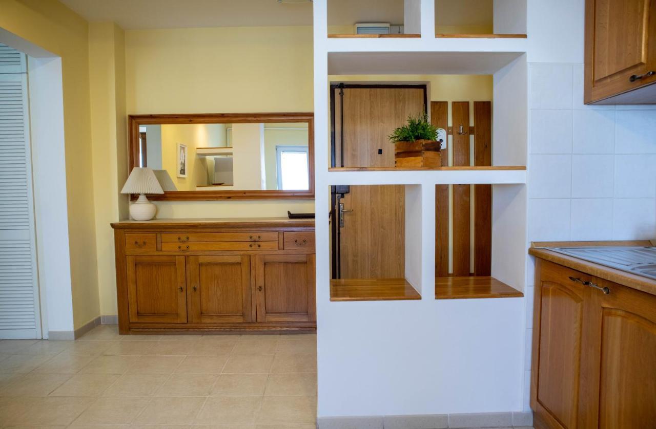 Oak Apartment - Piata Victoriei Bukarest Eksteriør billede
