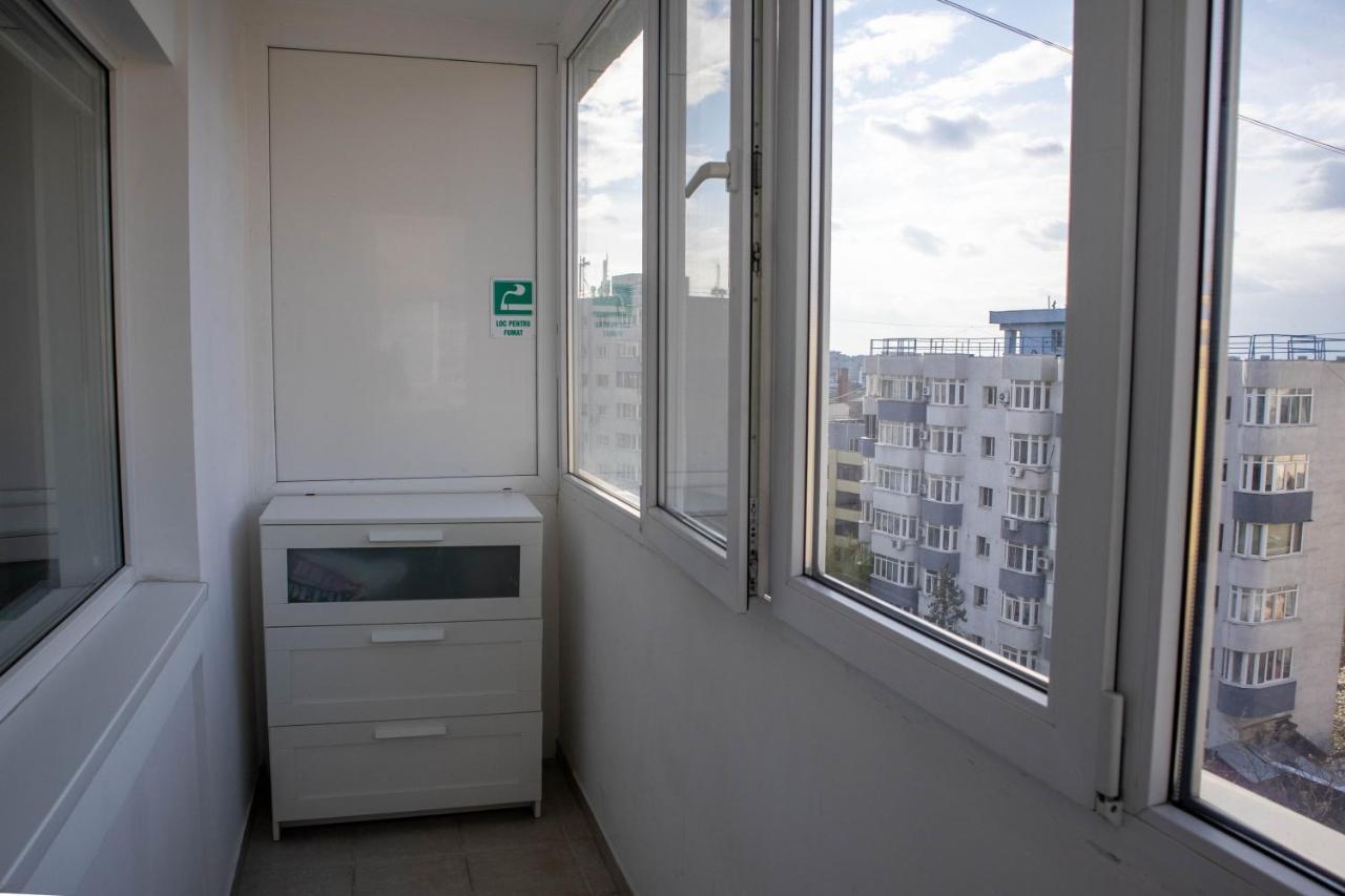 Oak Apartment - Piata Victoriei Bukarest Eksteriør billede