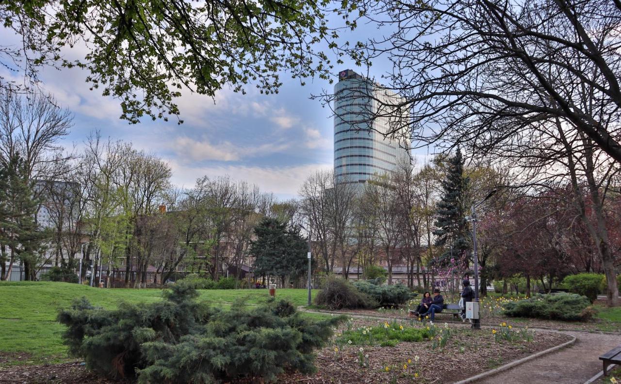Oak Apartment - Piata Victoriei Bukarest Eksteriør billede