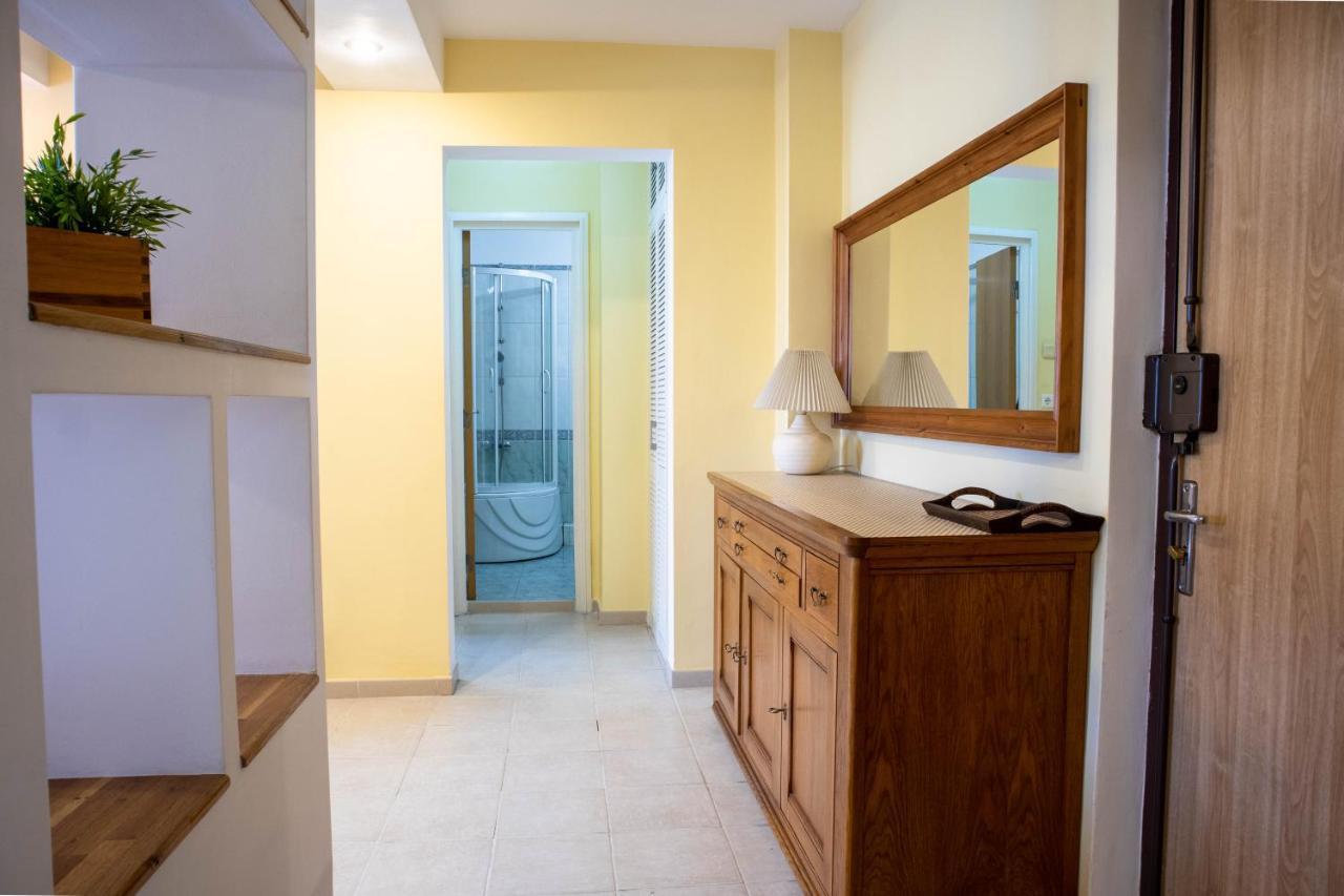 Oak Apartment - Piata Victoriei Bukarest Eksteriør billede
