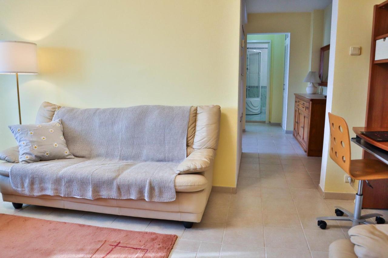 Oak Apartment - Piata Victoriei Bukarest Eksteriør billede